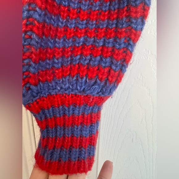 Zara Striped Red and Blue Cropped Sweater - Picture 5 of 6